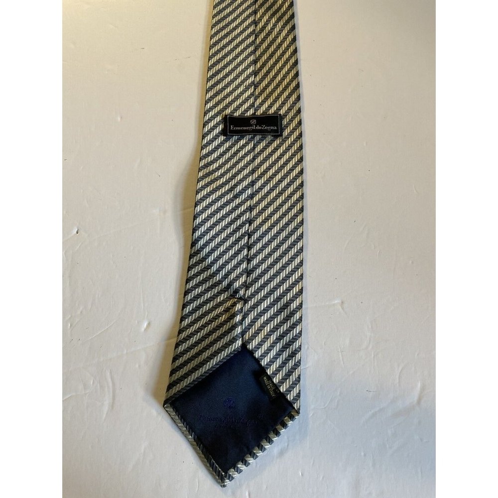 Ermenegildo Zegna  Silk Silver Blue  Tie  58” X 3 & 6/8 Striped - Picture 8 of 15